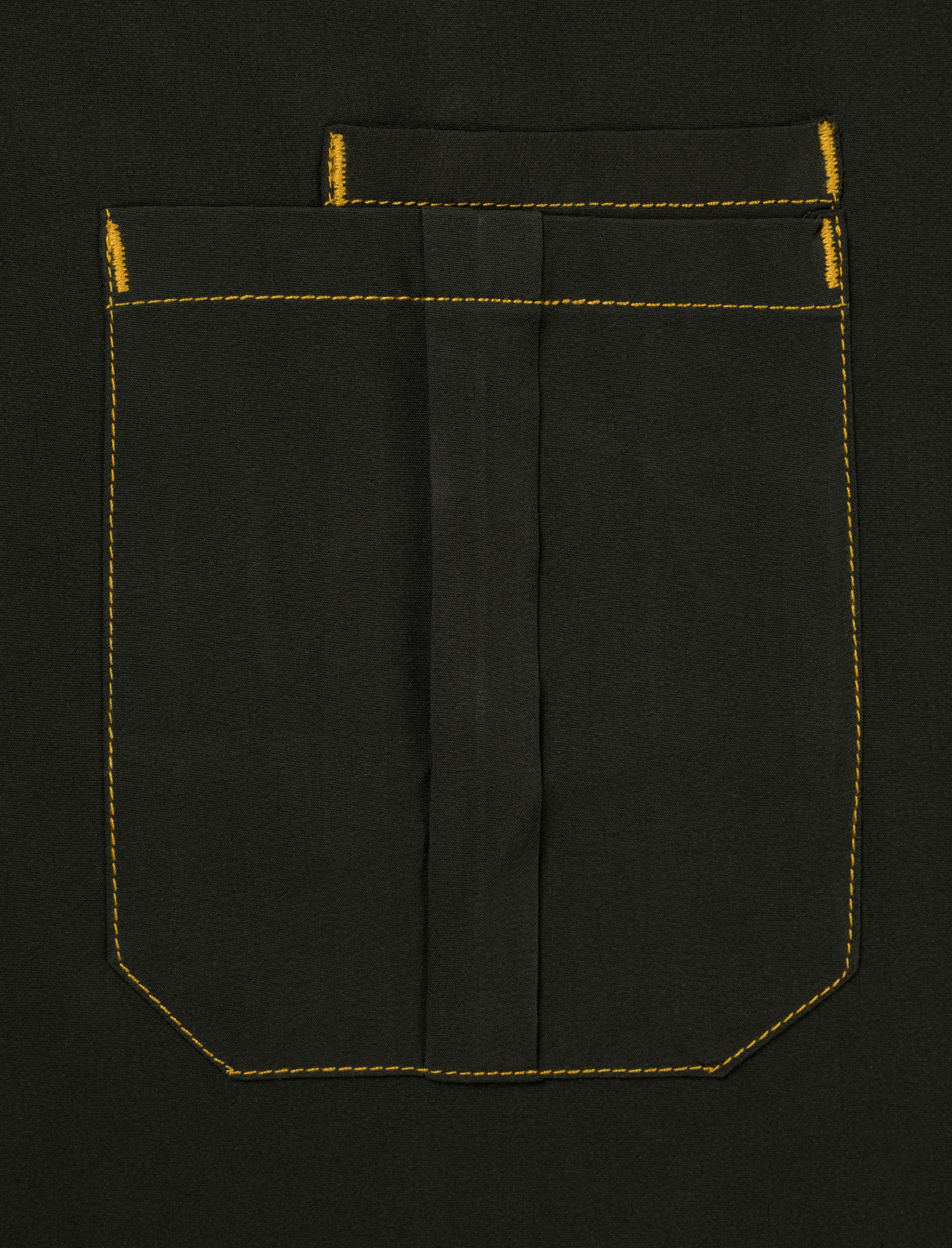 Reesh Emerald Onyx Male Scrub Set